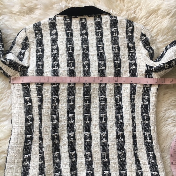 Chanel 04A black white lace lining jacket 40 - Picture 8 of 12